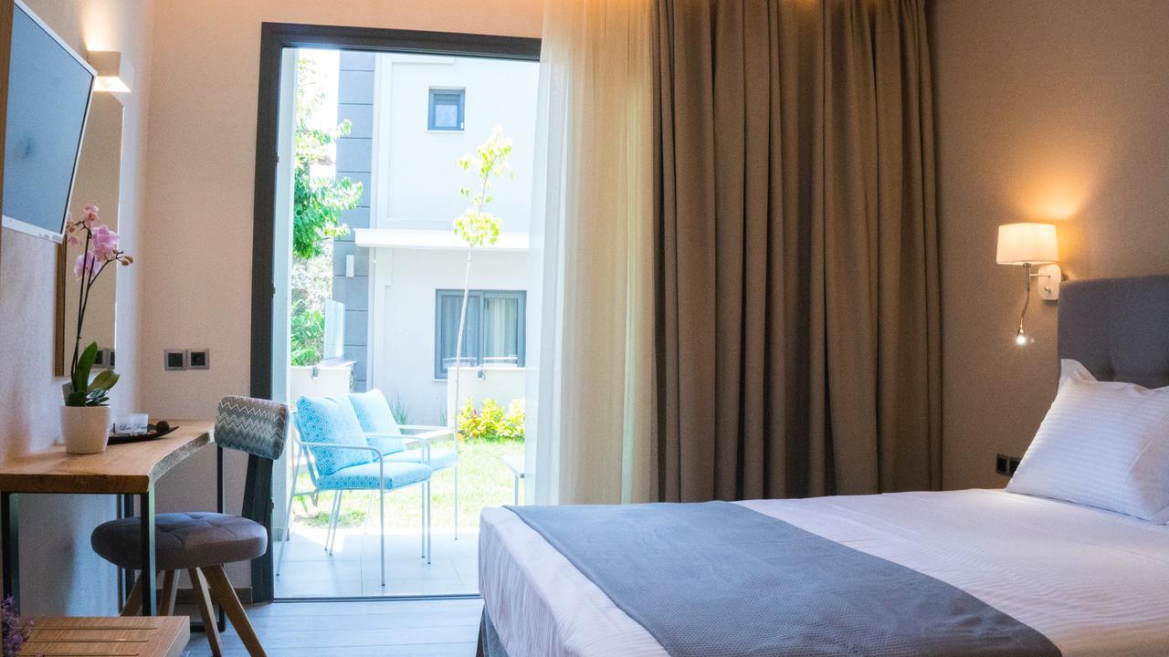 Costa Domus Blue Luxury Apartments Nikíti Kültér fotó