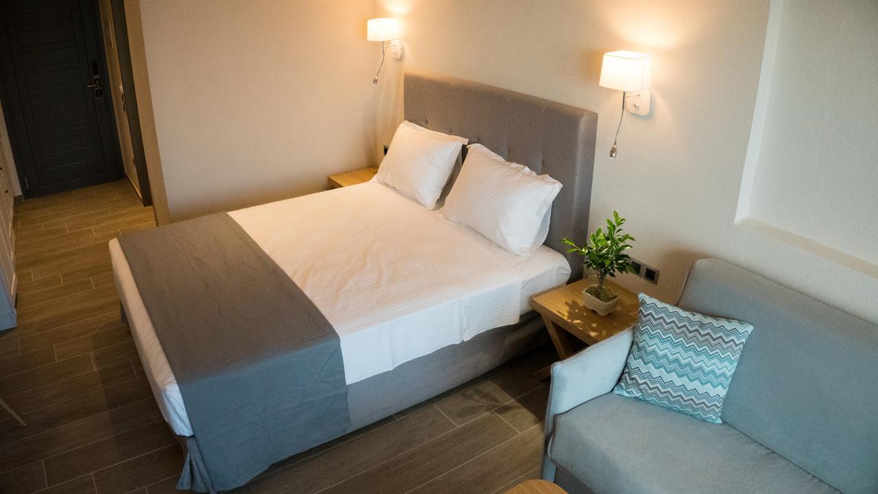 Costa Domus Blue Luxury Apartments Nikíti Kültér fotó